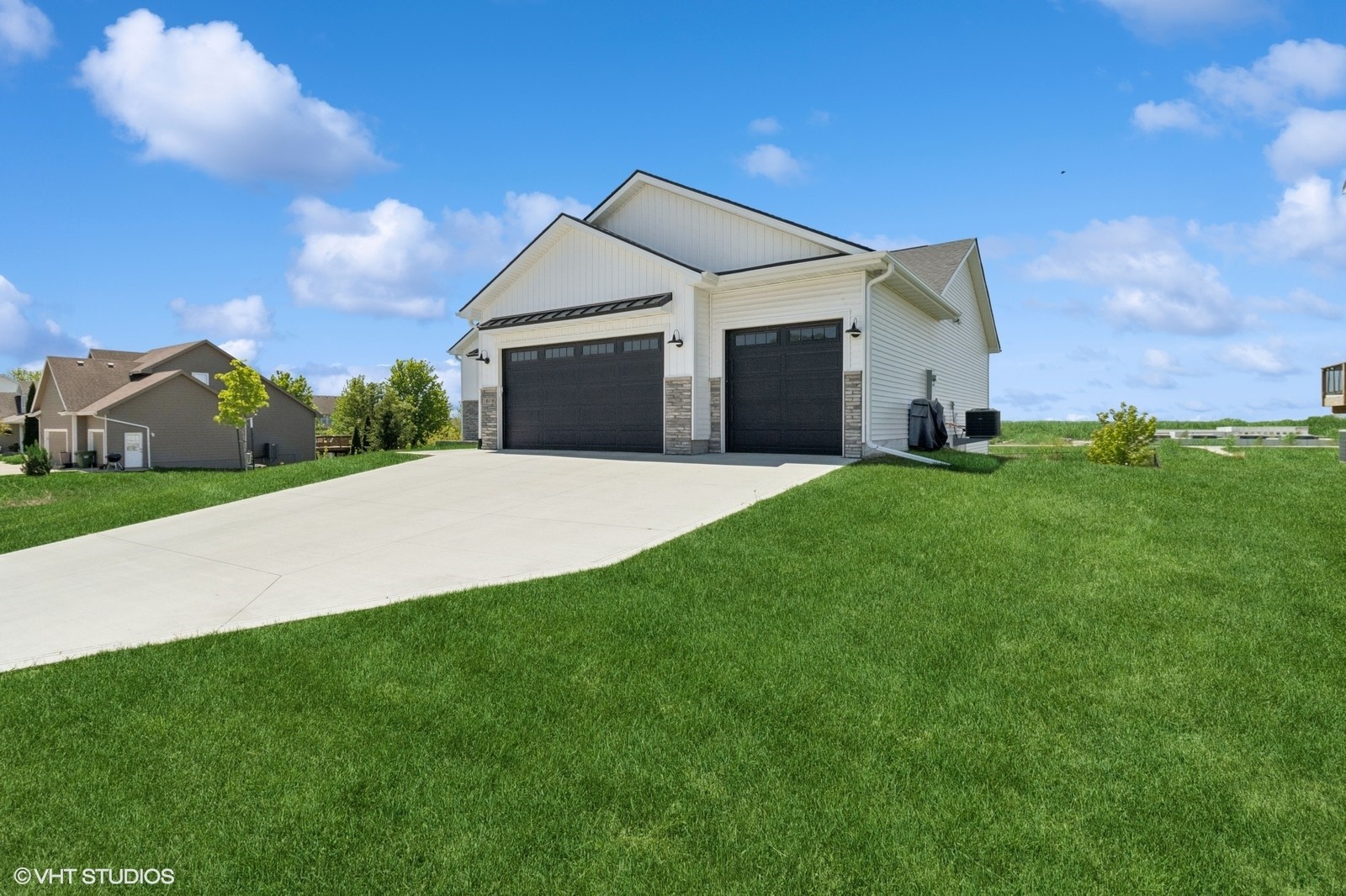 1808 Crabapple Lane