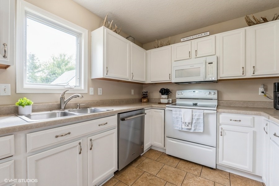 2103 Vista View Drive