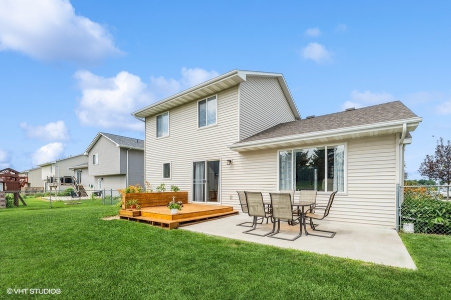2103 Vista View Drive