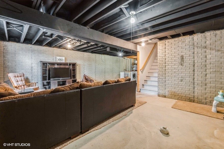 2103 Vista View Drive