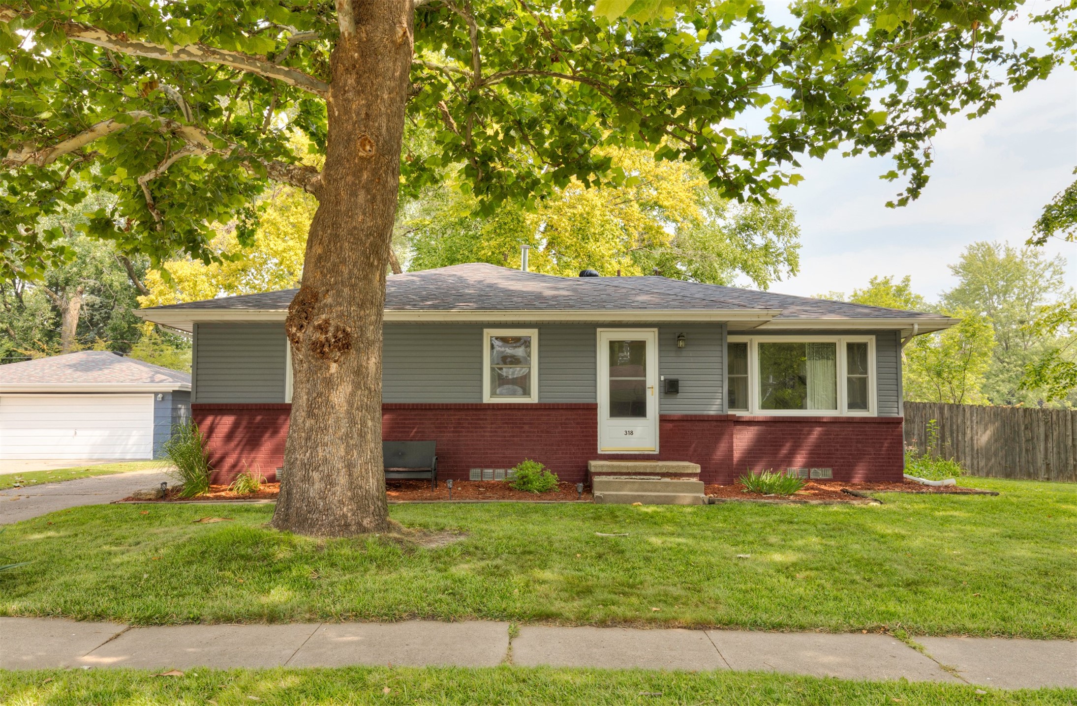 318 SE 4th Street