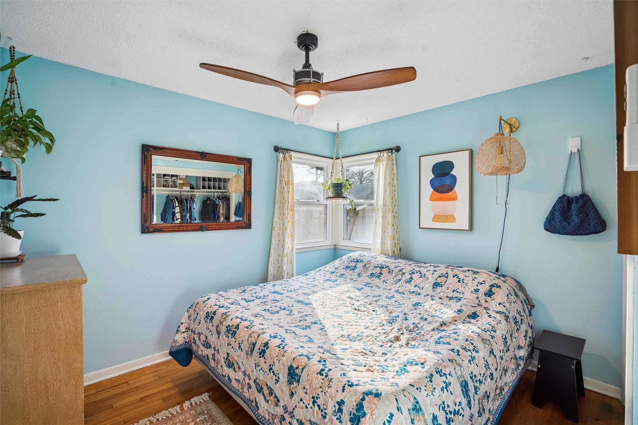 3513 E 38th Court