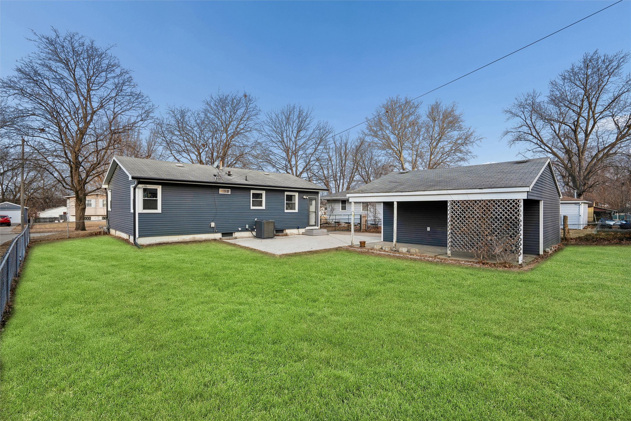 3513 E 38th Court