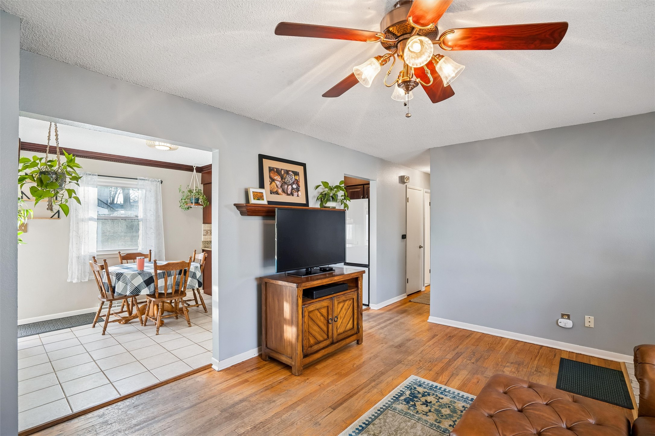 3513 E 38th Court