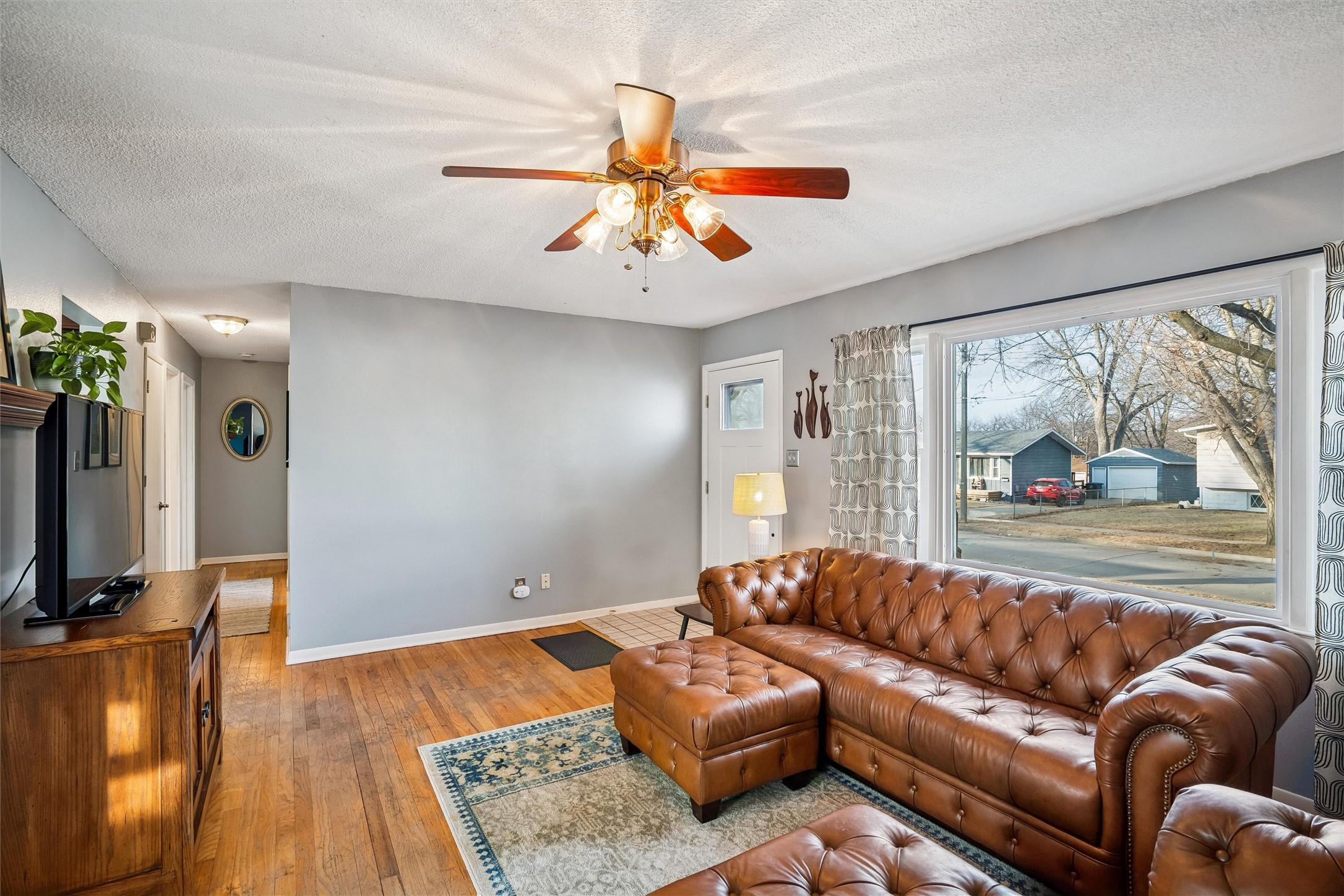 3513 E 38th Court