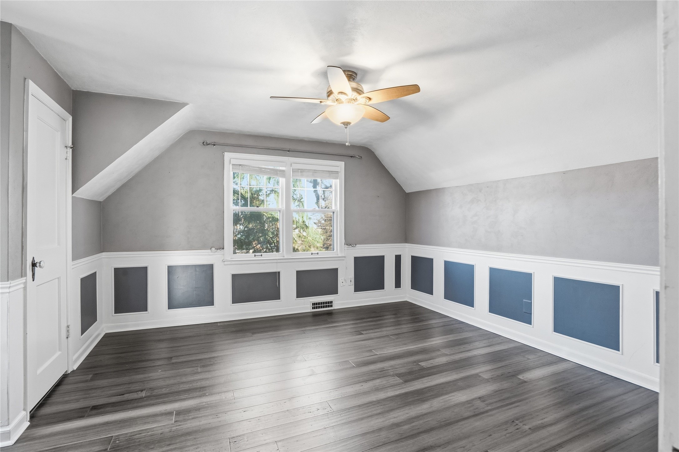 1412 Chautauqua Parkway
