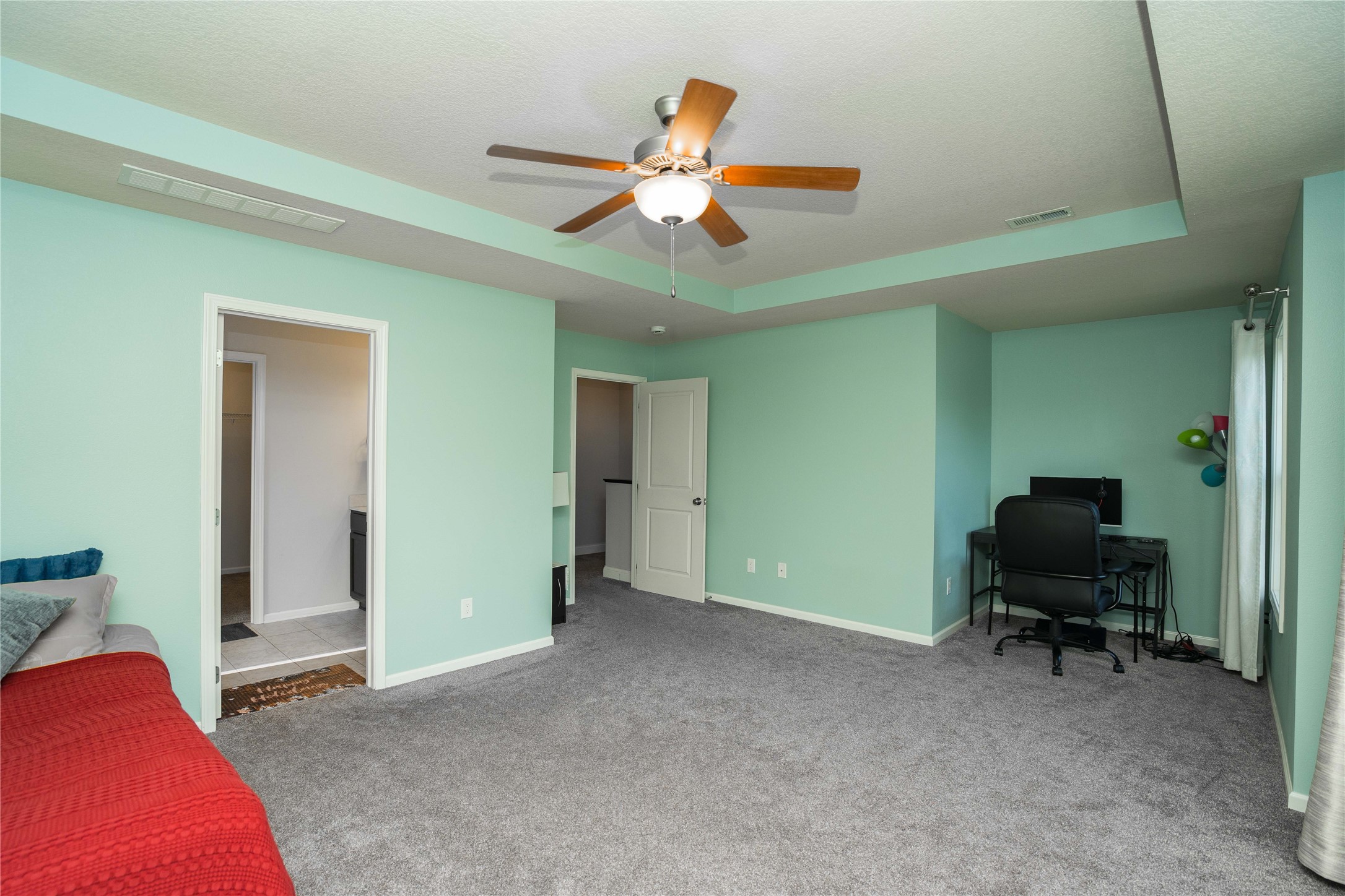 45 SE Booth Avenue