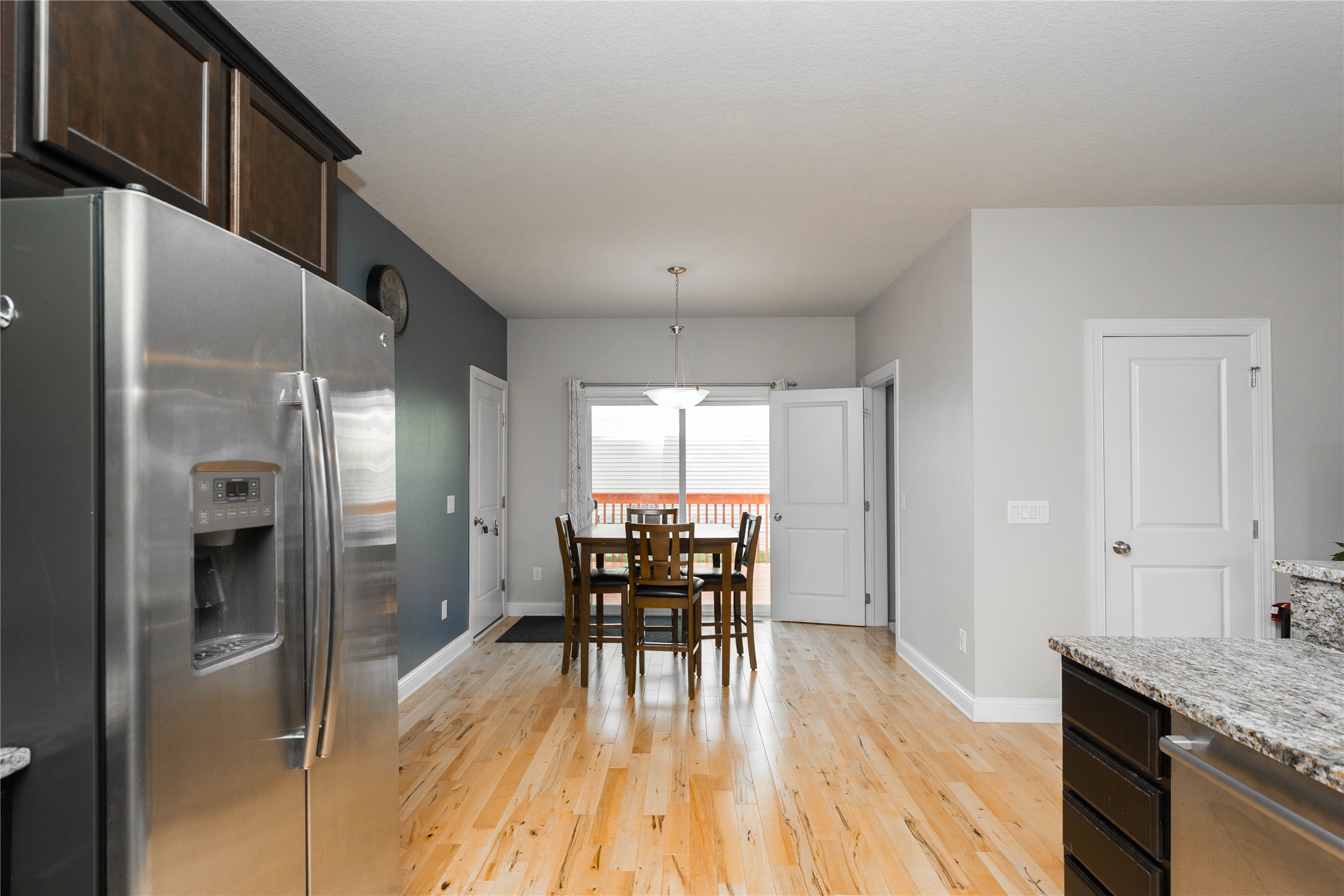45 SE Booth Avenue