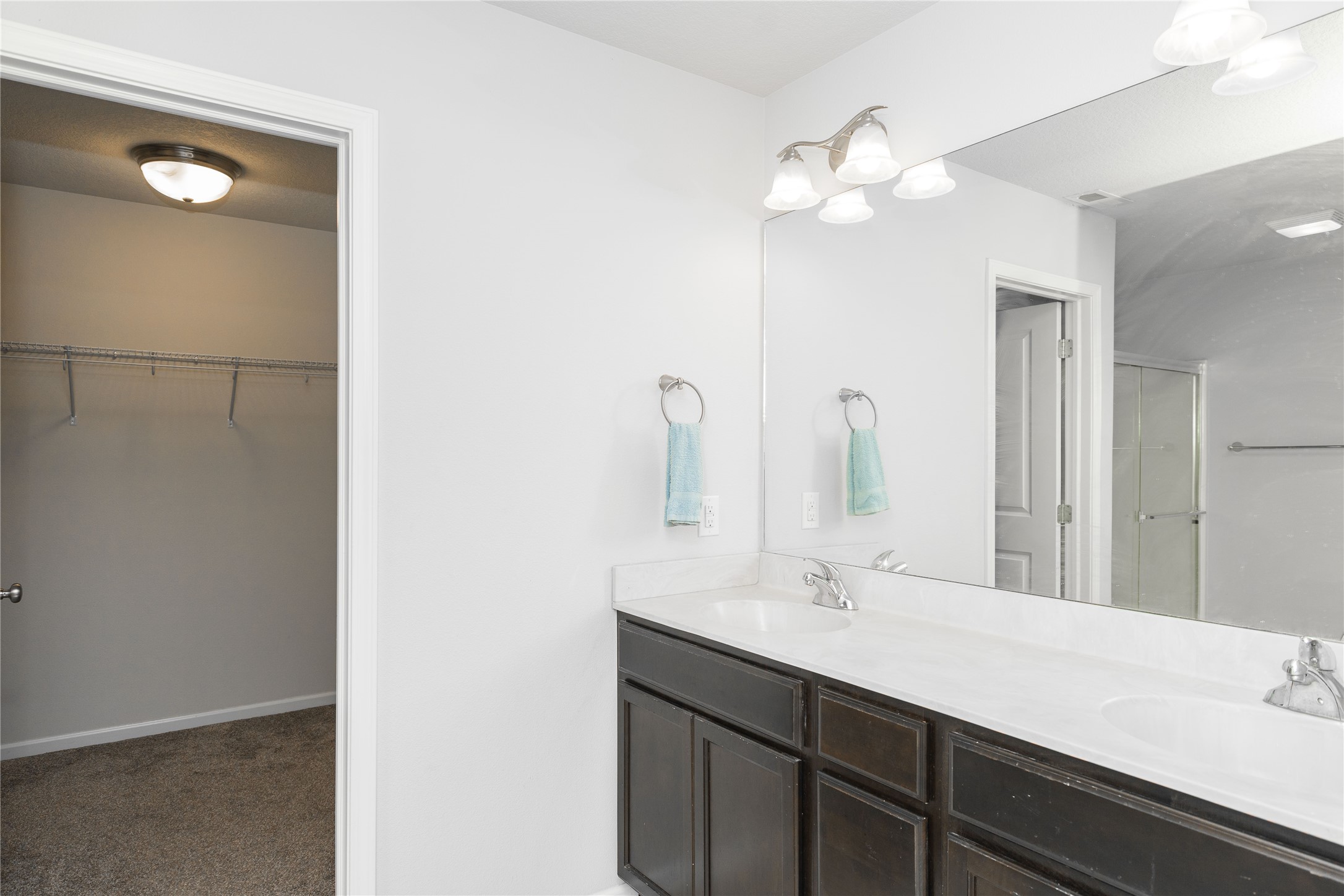 45 SE Booth Avenue