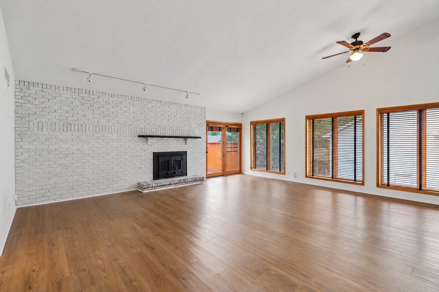 609 Valley West Drive