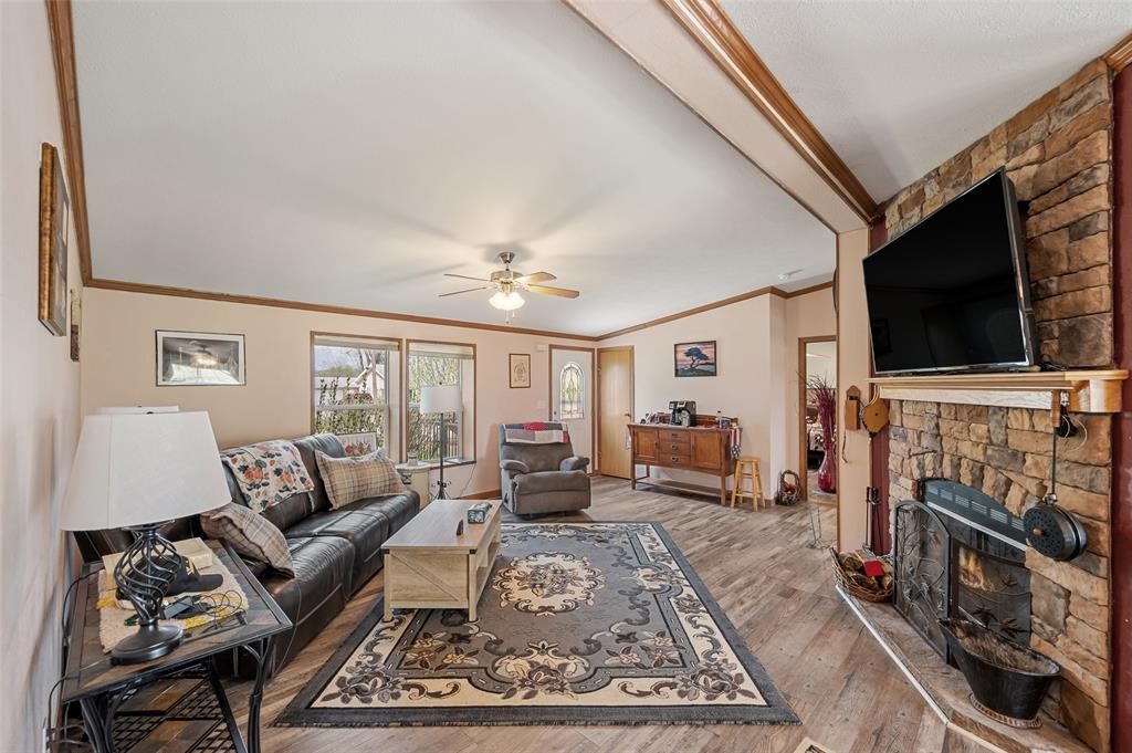 4555 NE 34th Court