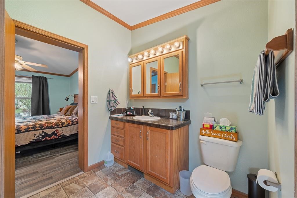 4555 NE 34th Court