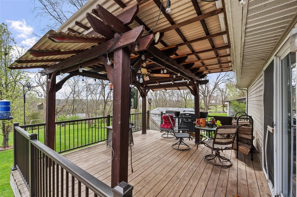 4555 NE 34th Court