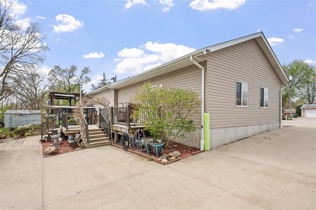 4555 NE 34th Court