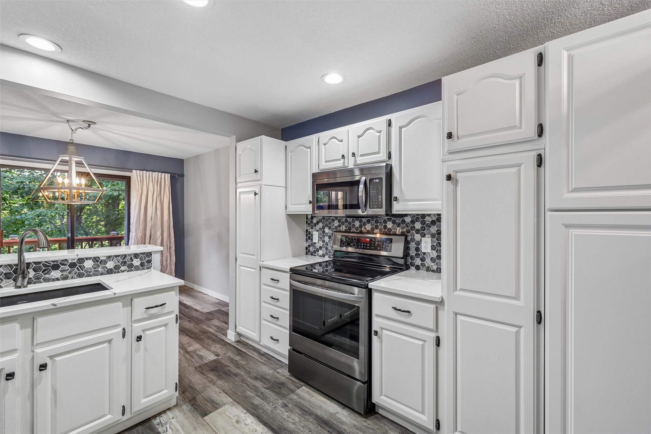7020 Oak Brook Drive