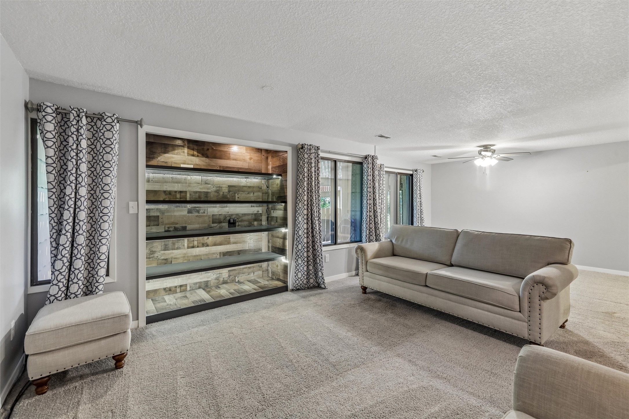7020 Oak Brook Drive