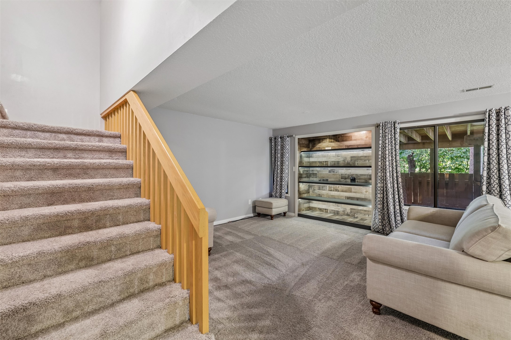 7020 Oak Brook Drive