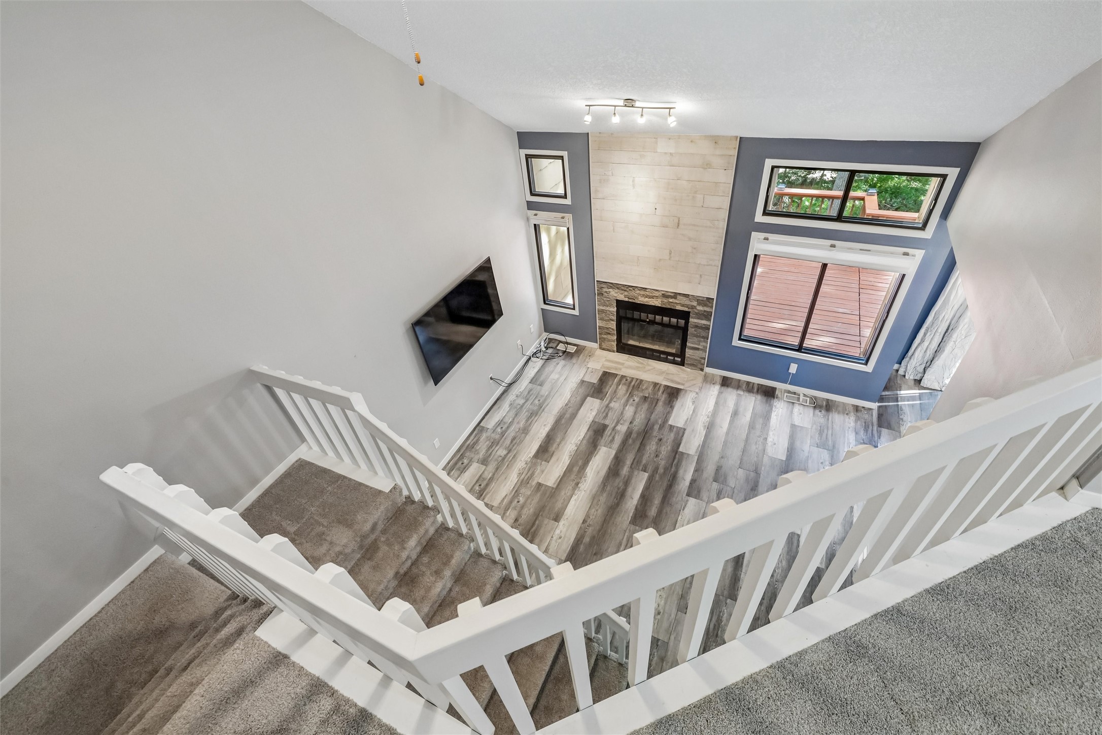 7020 Oak Brook Drive