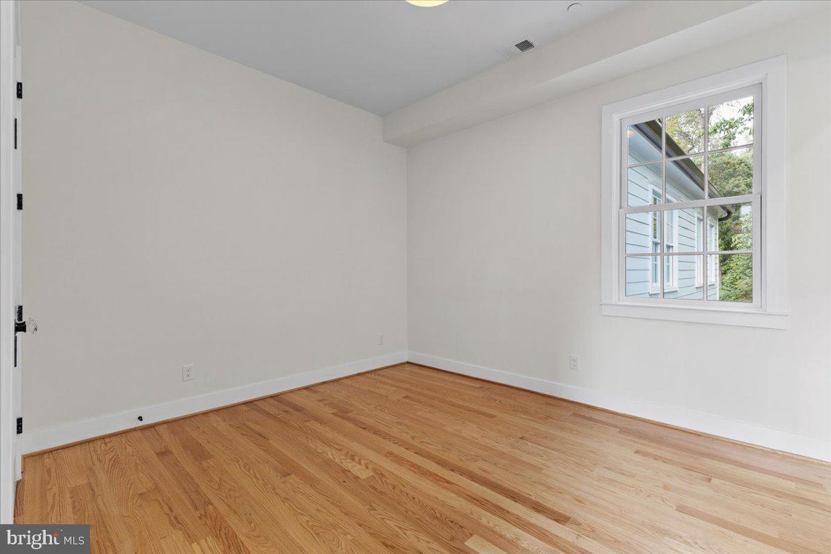 5002 HURST TERRACE NW