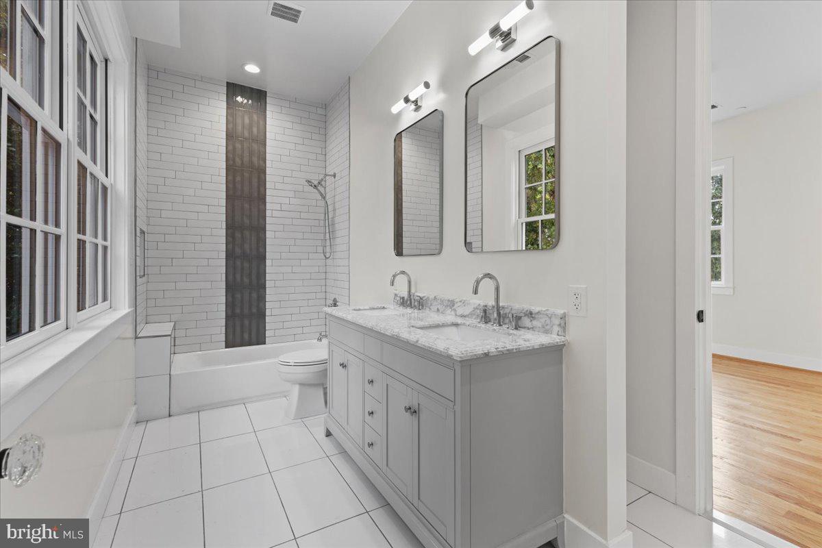 5002 HURST TERRACE NW