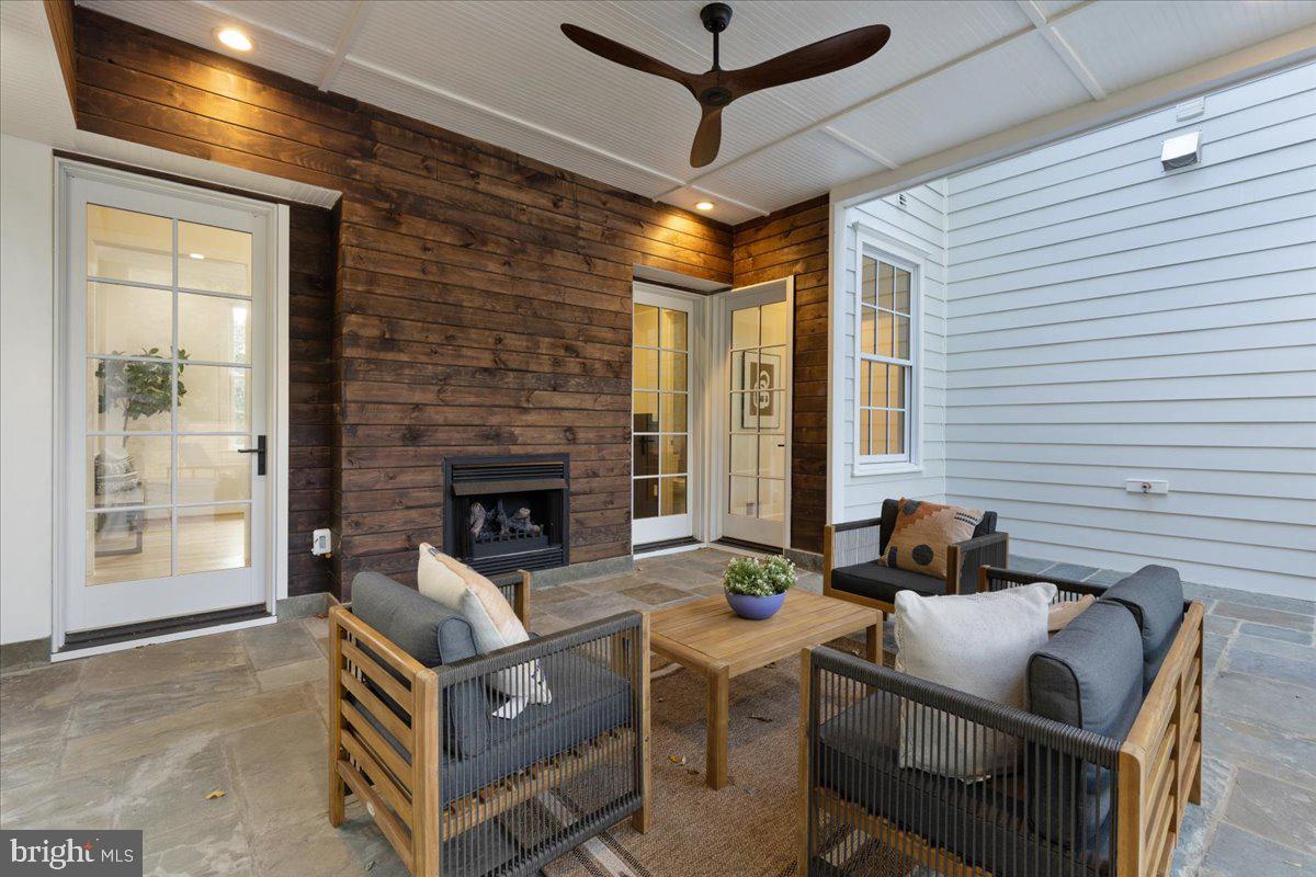 5002 HURST TERRACE NW