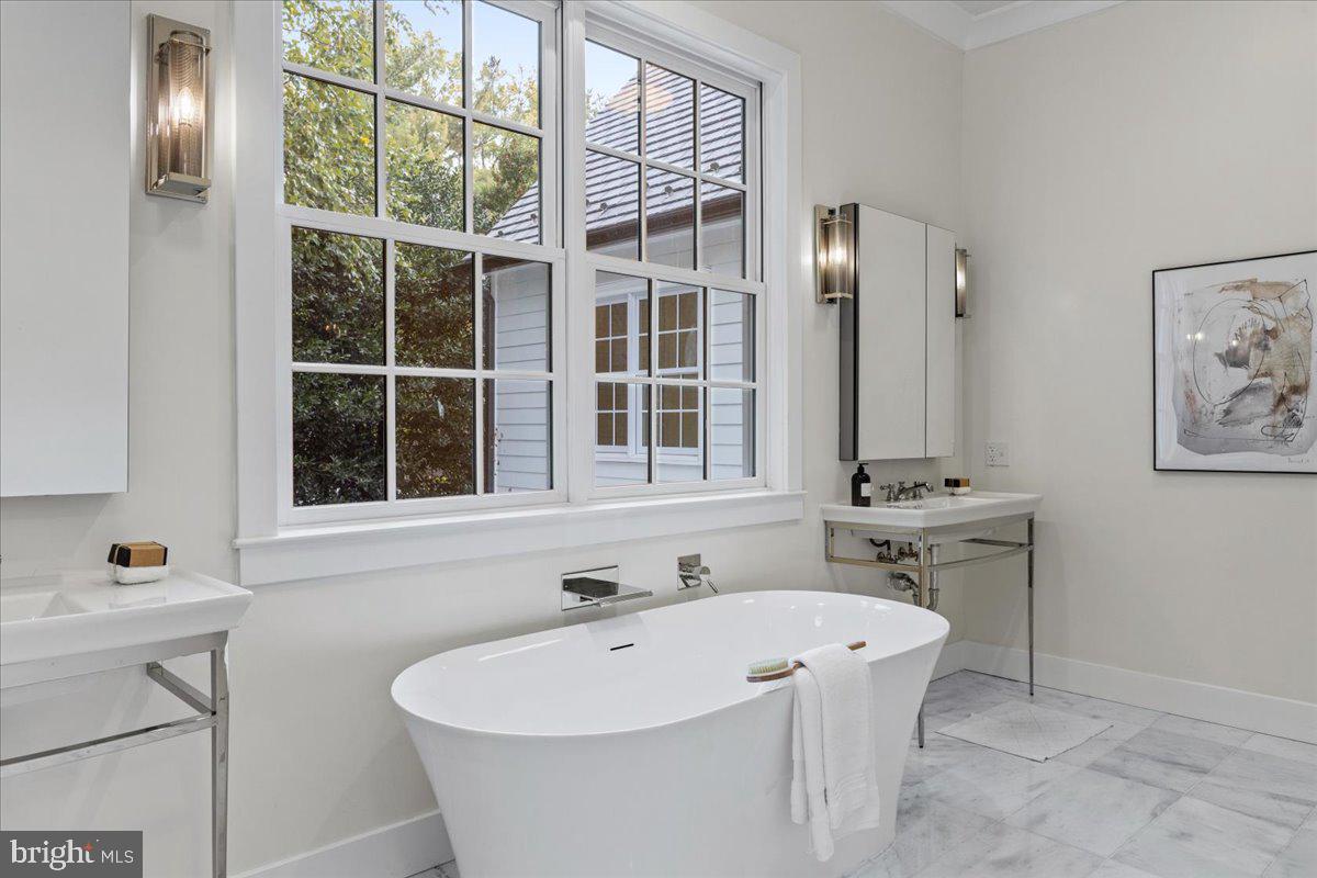 5002 HURST TERRACE NW