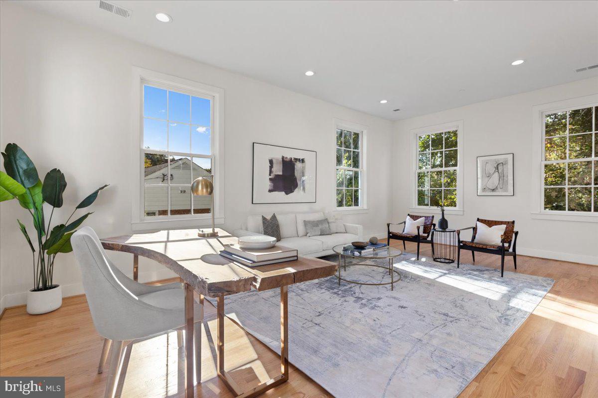 5002 HURST TERRACE NW