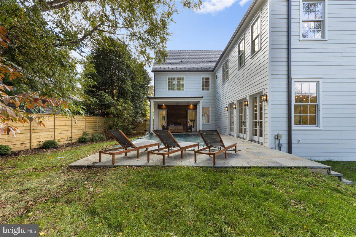 5002 HURST TERRACE NW