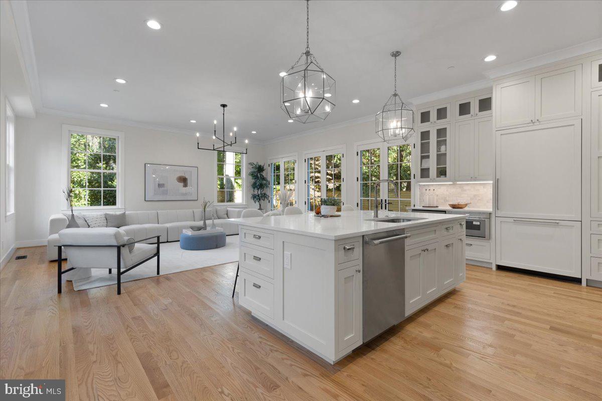 5002 HURST TERRACE NW