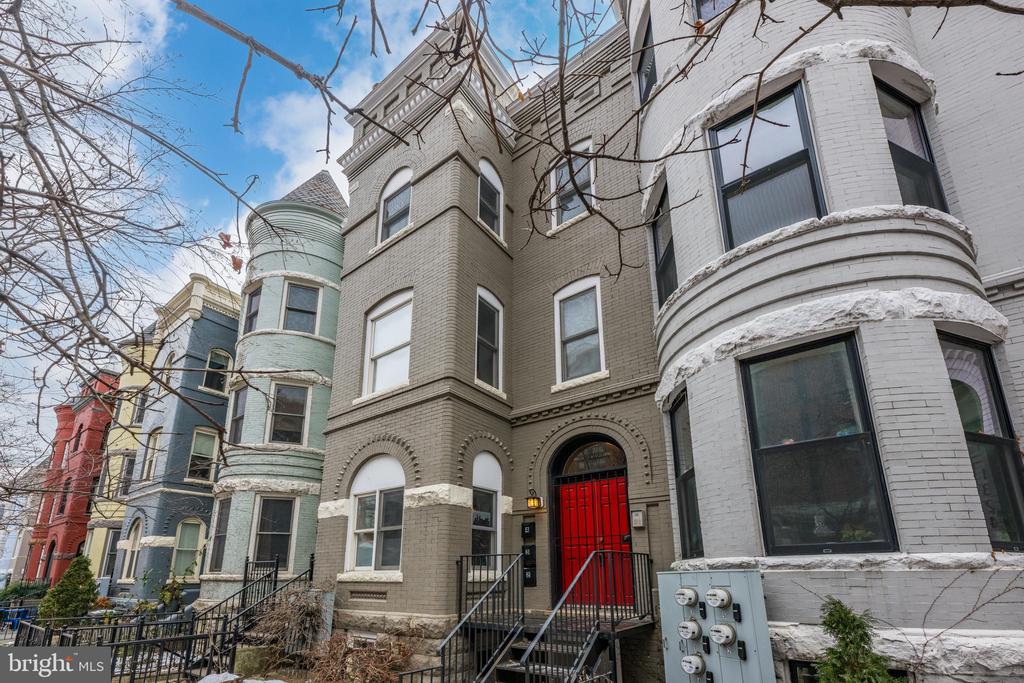 1322 W STREET NW 301
