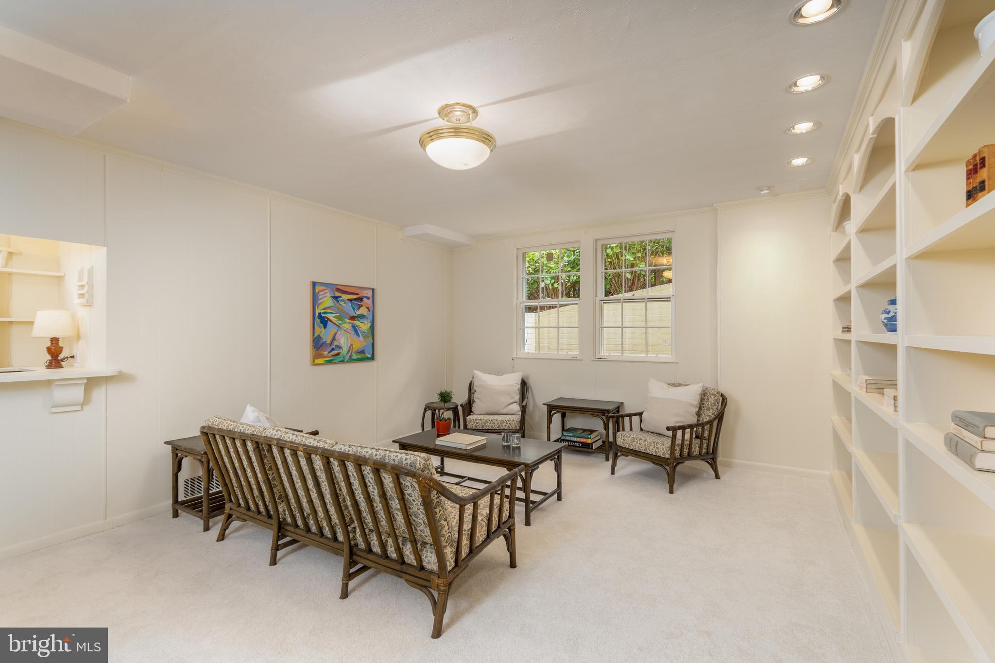 4205 WARREN STREET NW