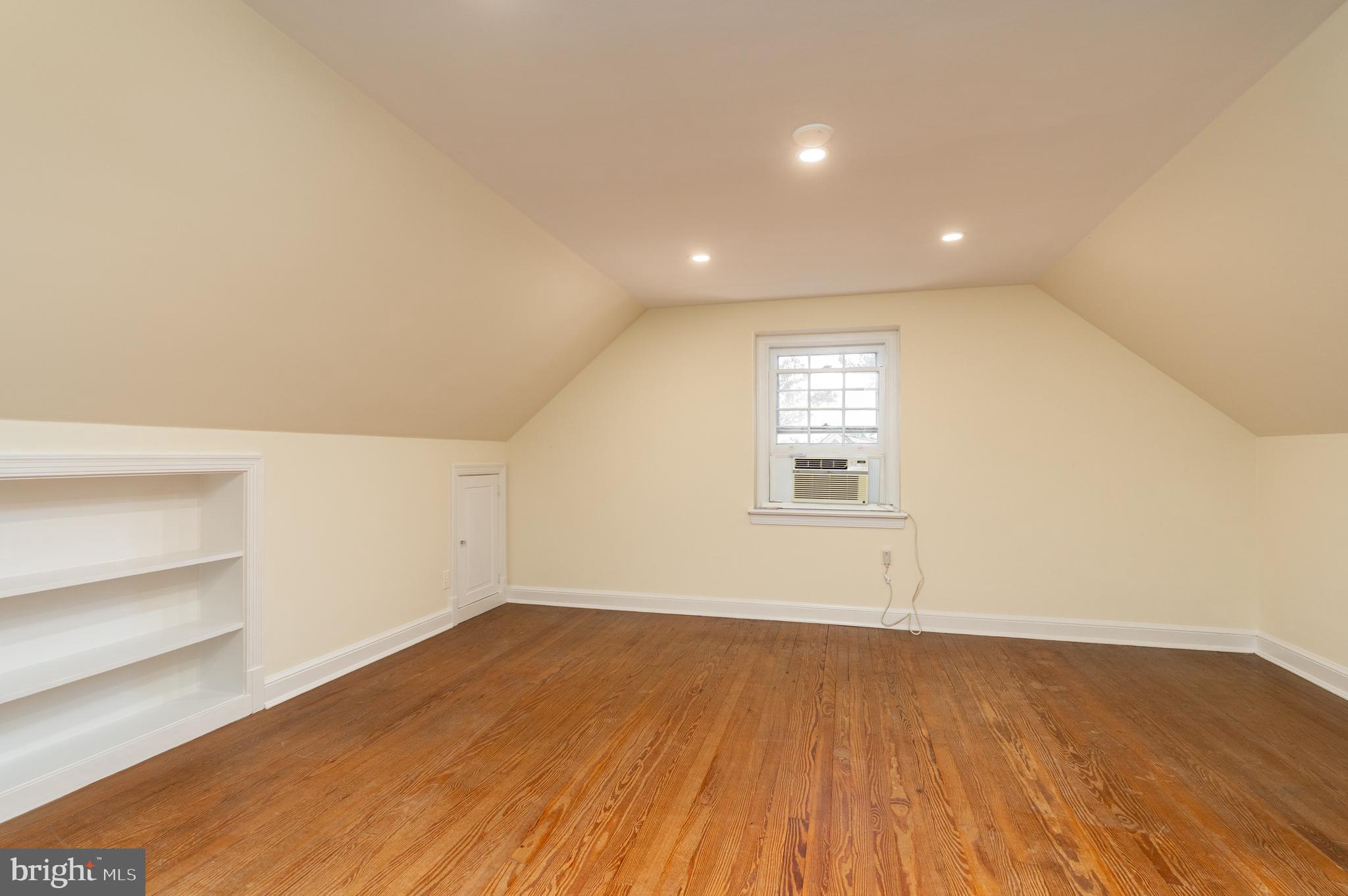 4205 WARREN STREET NW