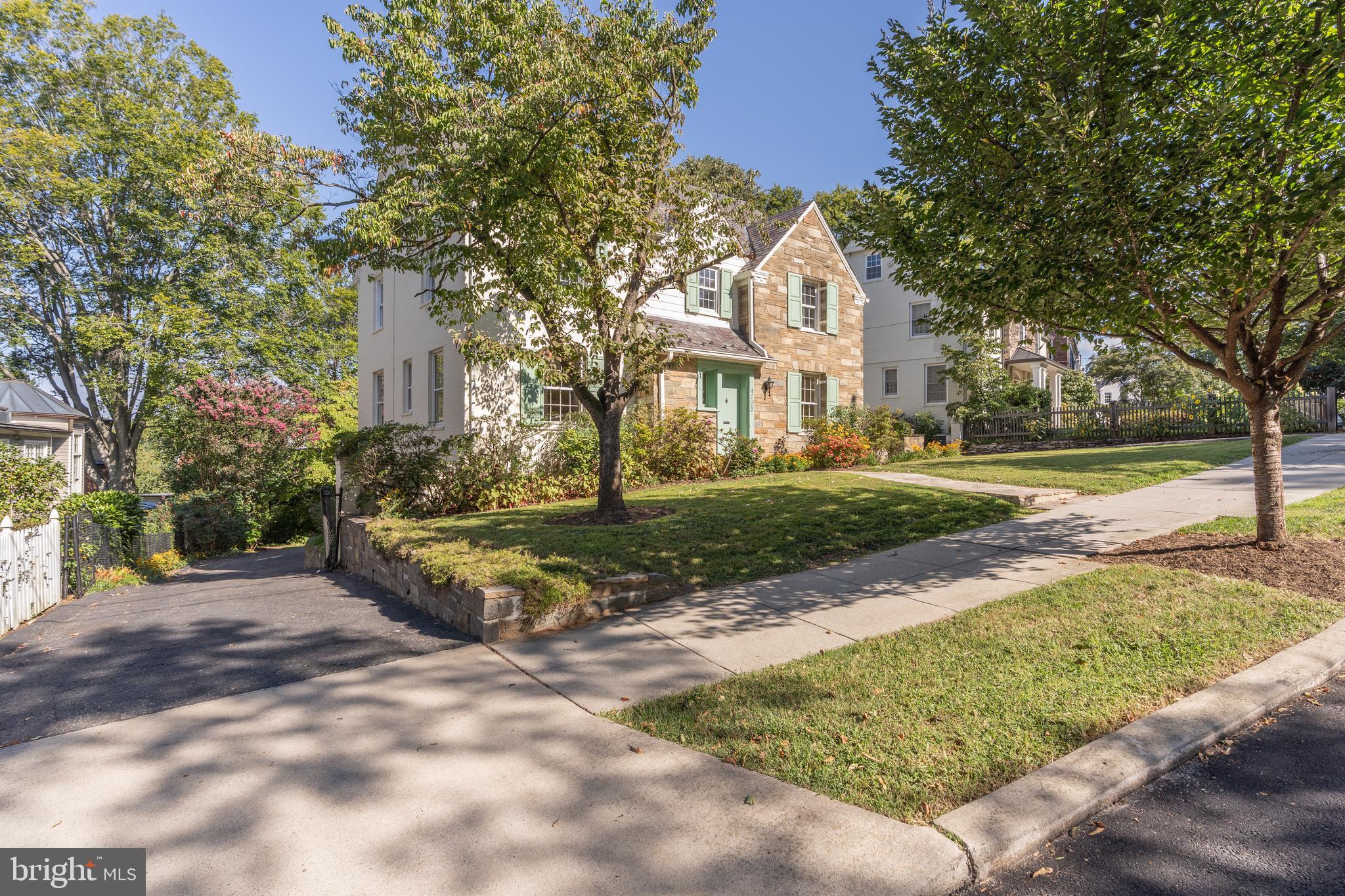 4205 WARREN STREET NW