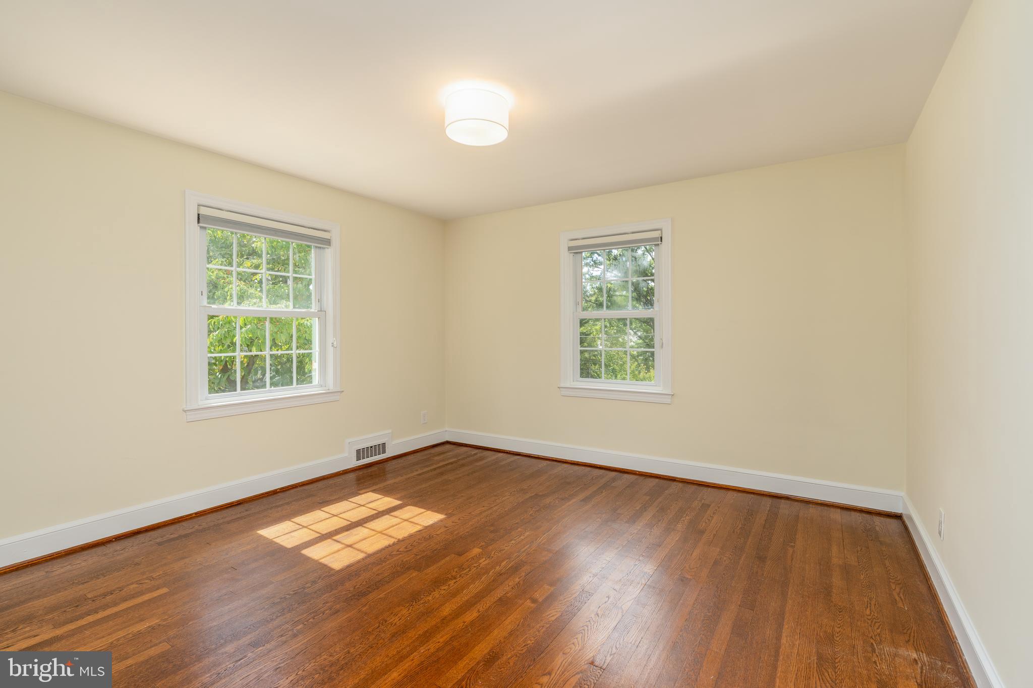 4205 WARREN STREET NW