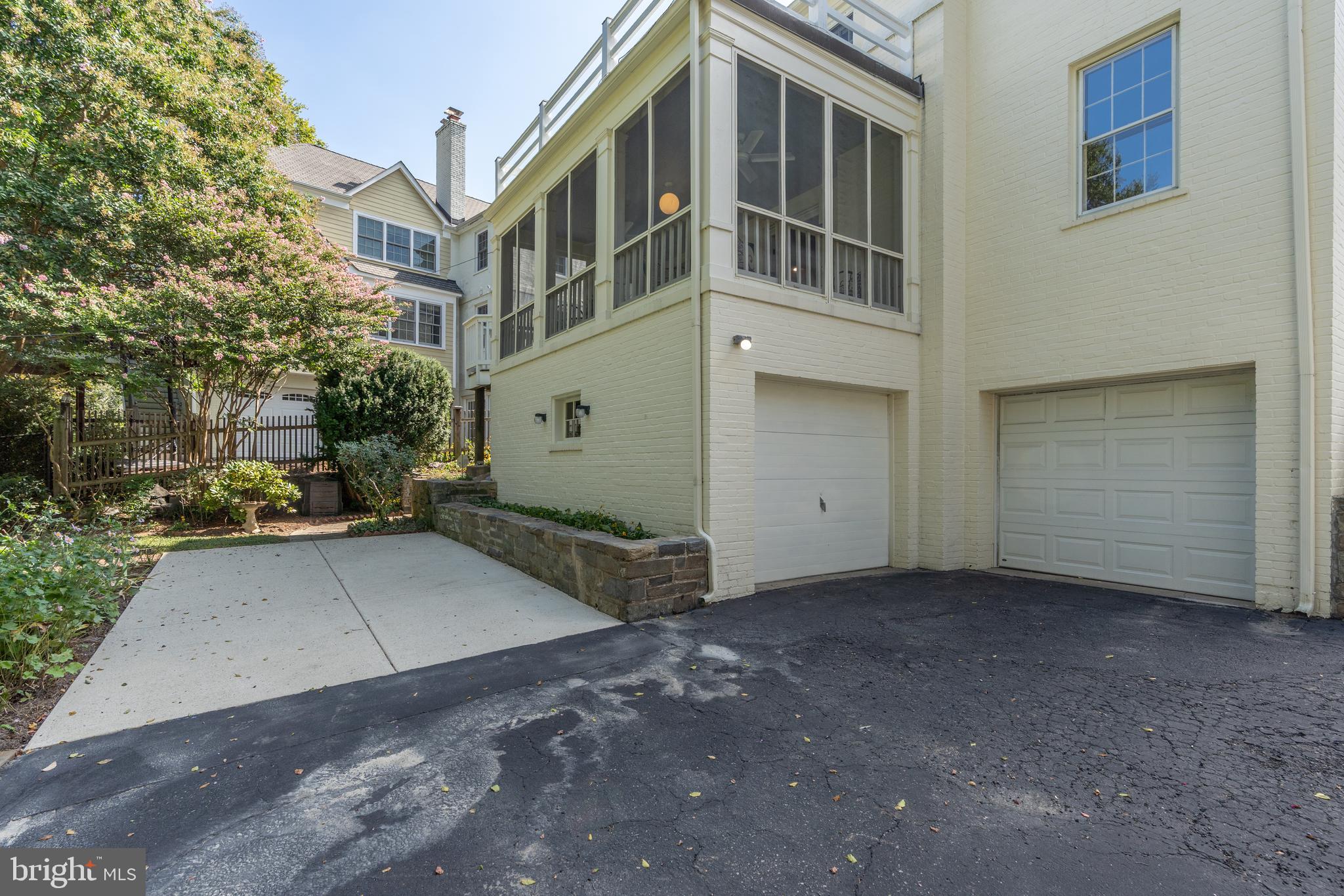 4205 WARREN STREET NW