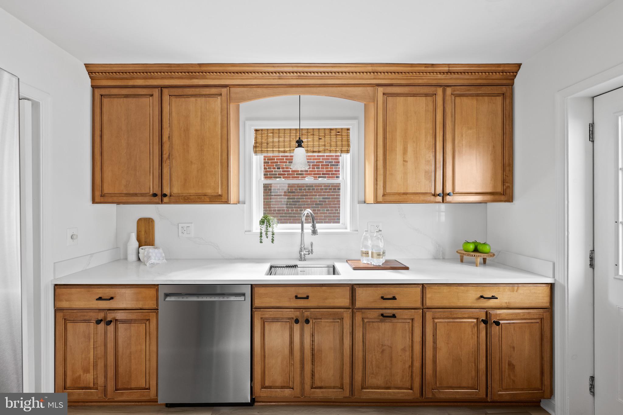 4714 UPTON STREET NW