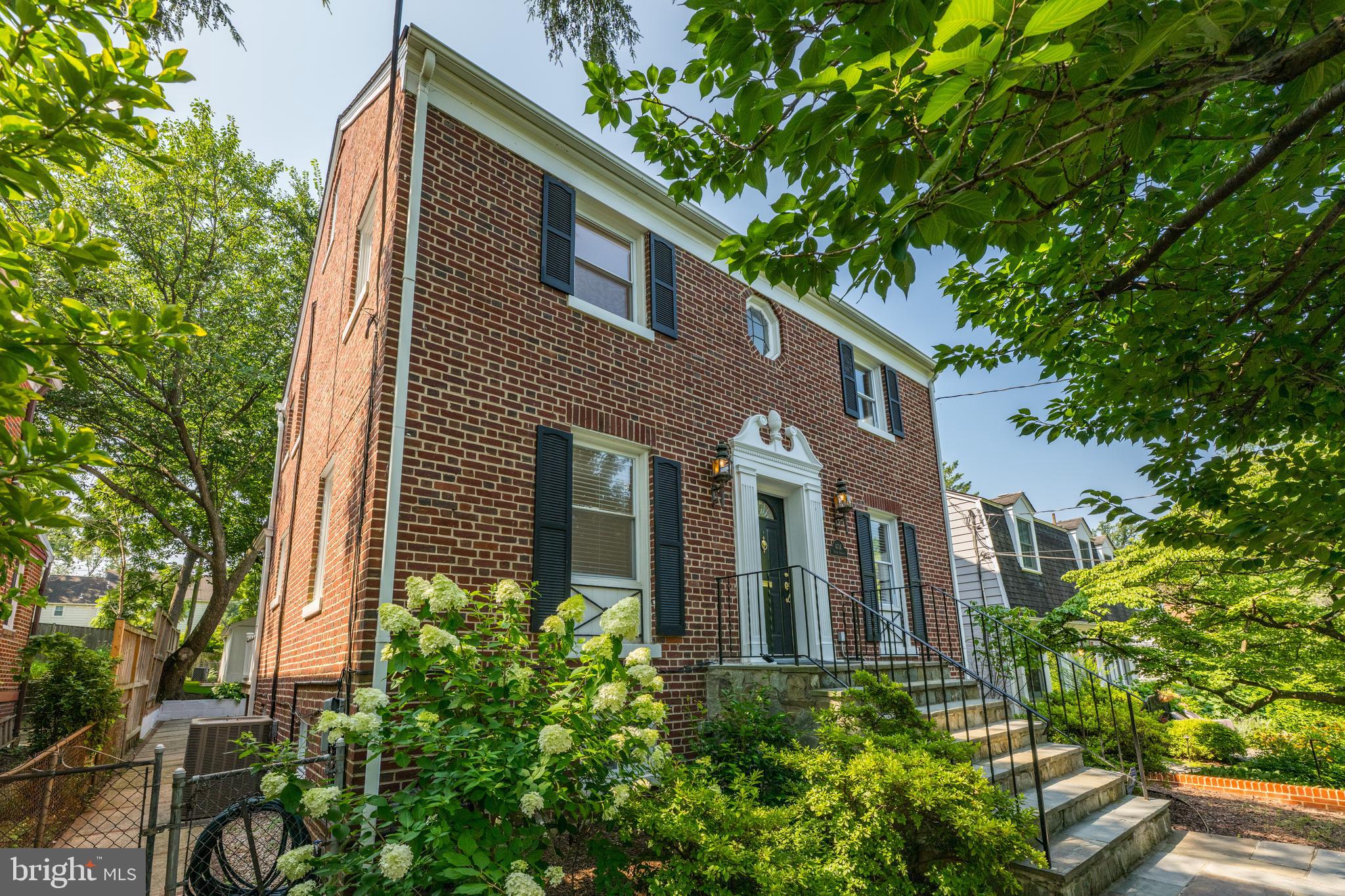 4714 UPTON STREET NW