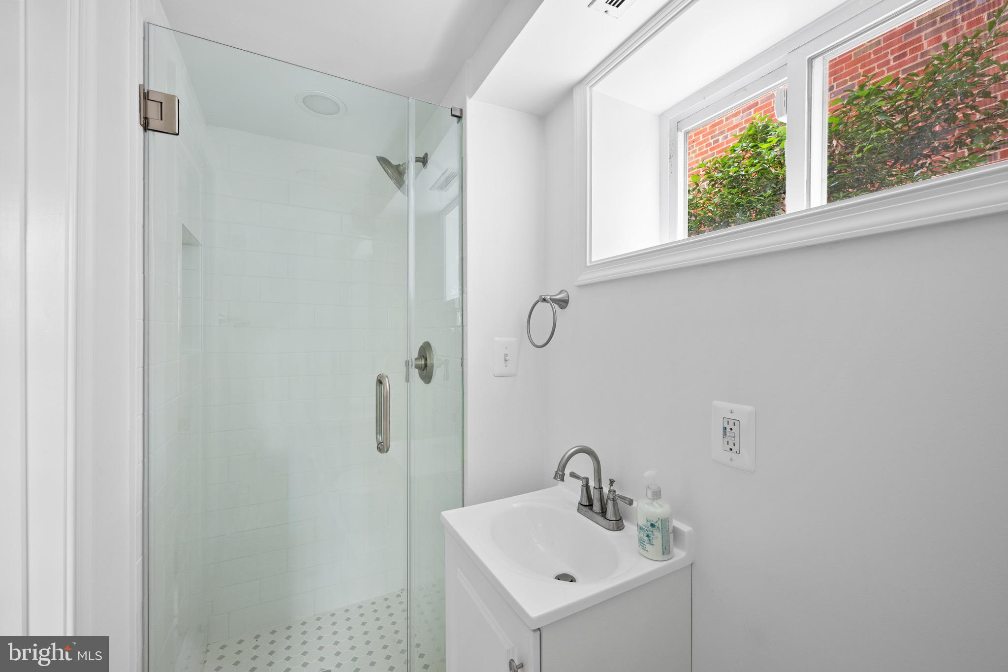 4714 UPTON STREET NW