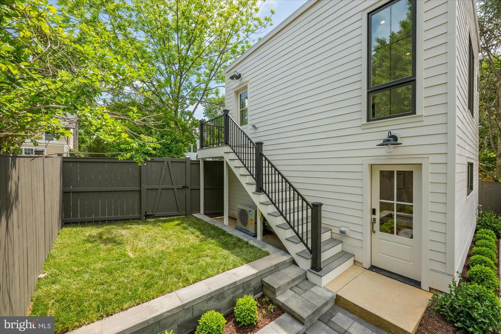 4631 49TH STREET NW