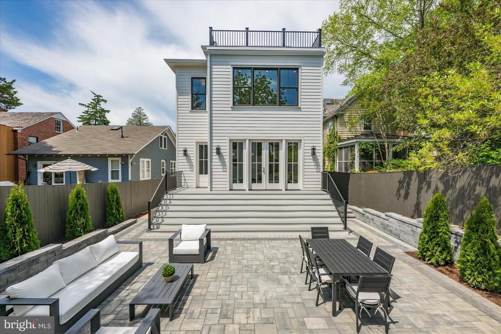 4631 49TH STREET NW