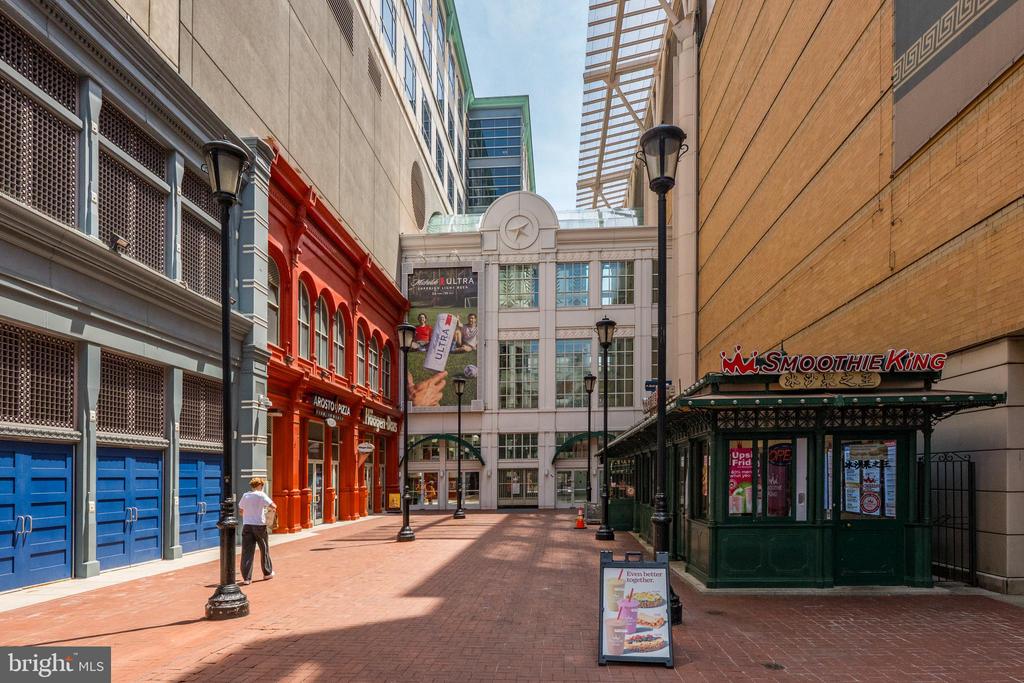 777 7TH STREET NW Unit: 1021