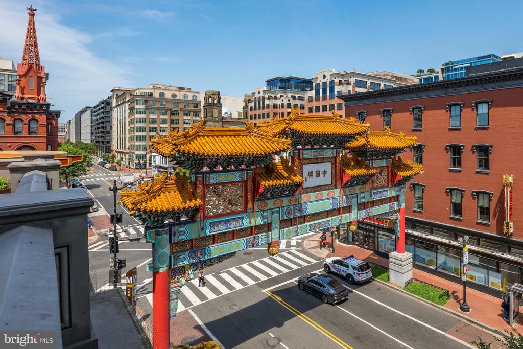777 7TH STREET NW Unit: 1021