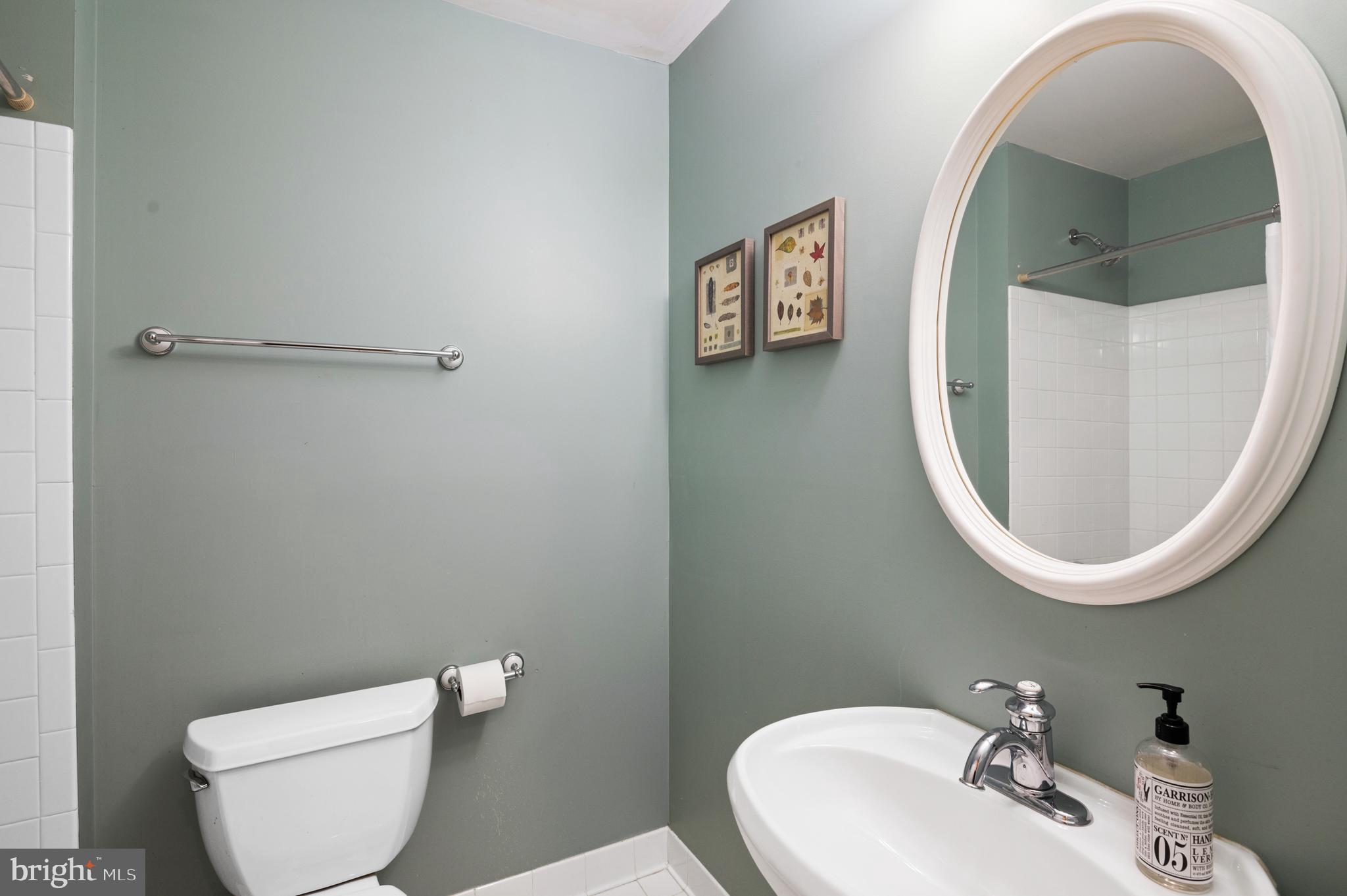 4835 DRUMMOND AVENUE