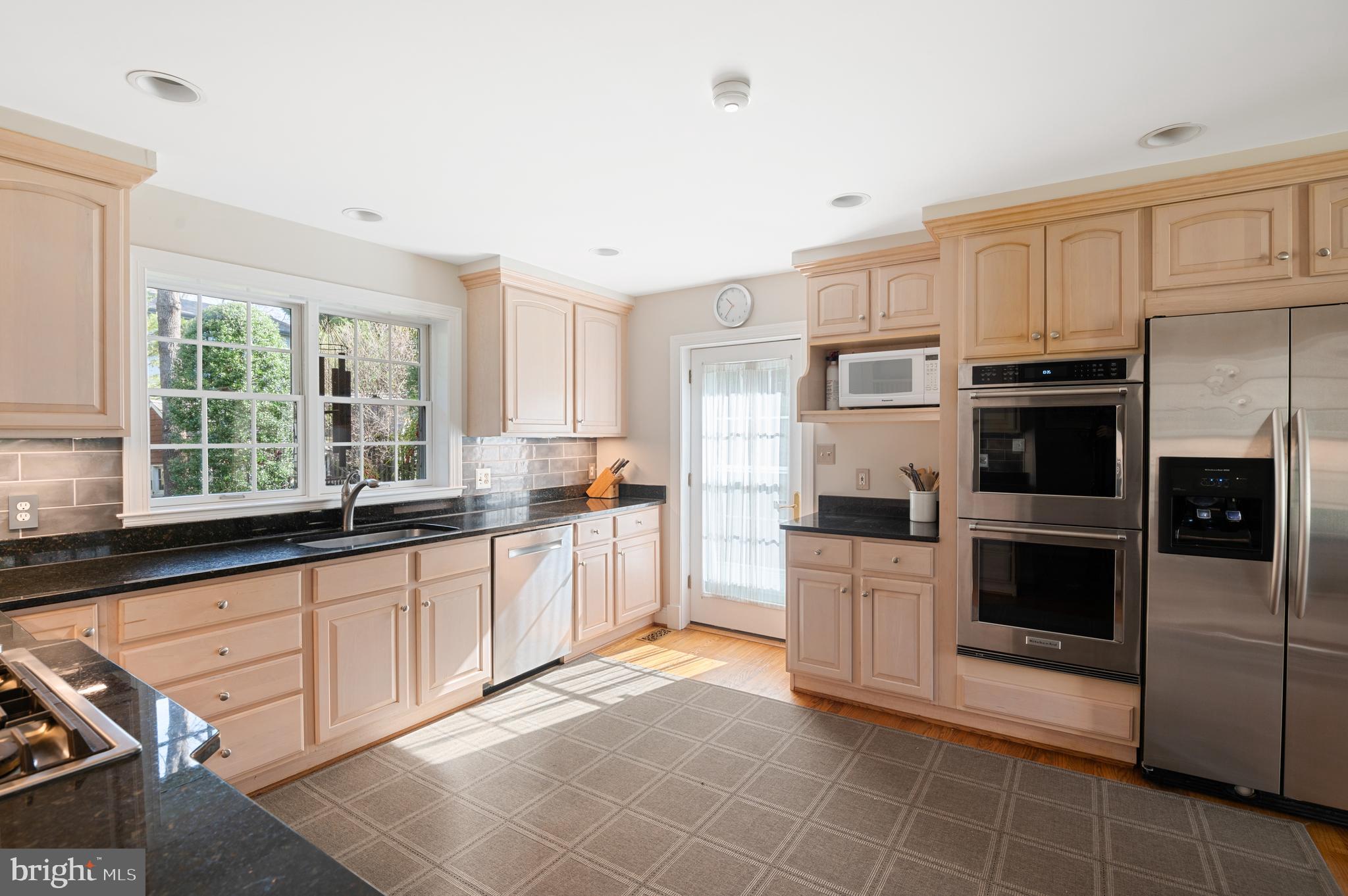 4835 DRUMMOND AVENUE