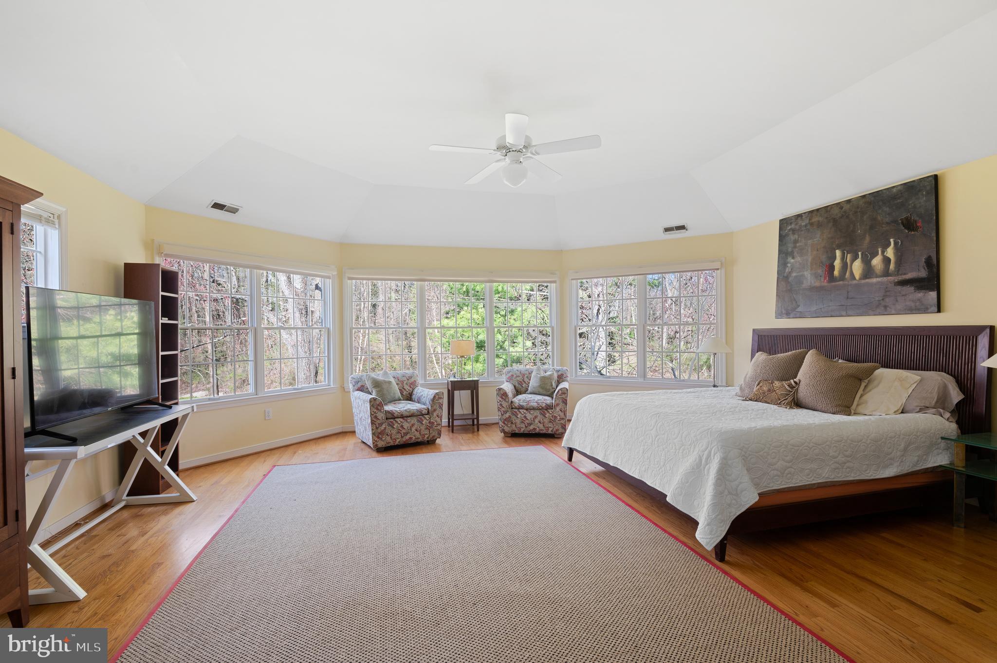 4835 DRUMMOND AVENUE