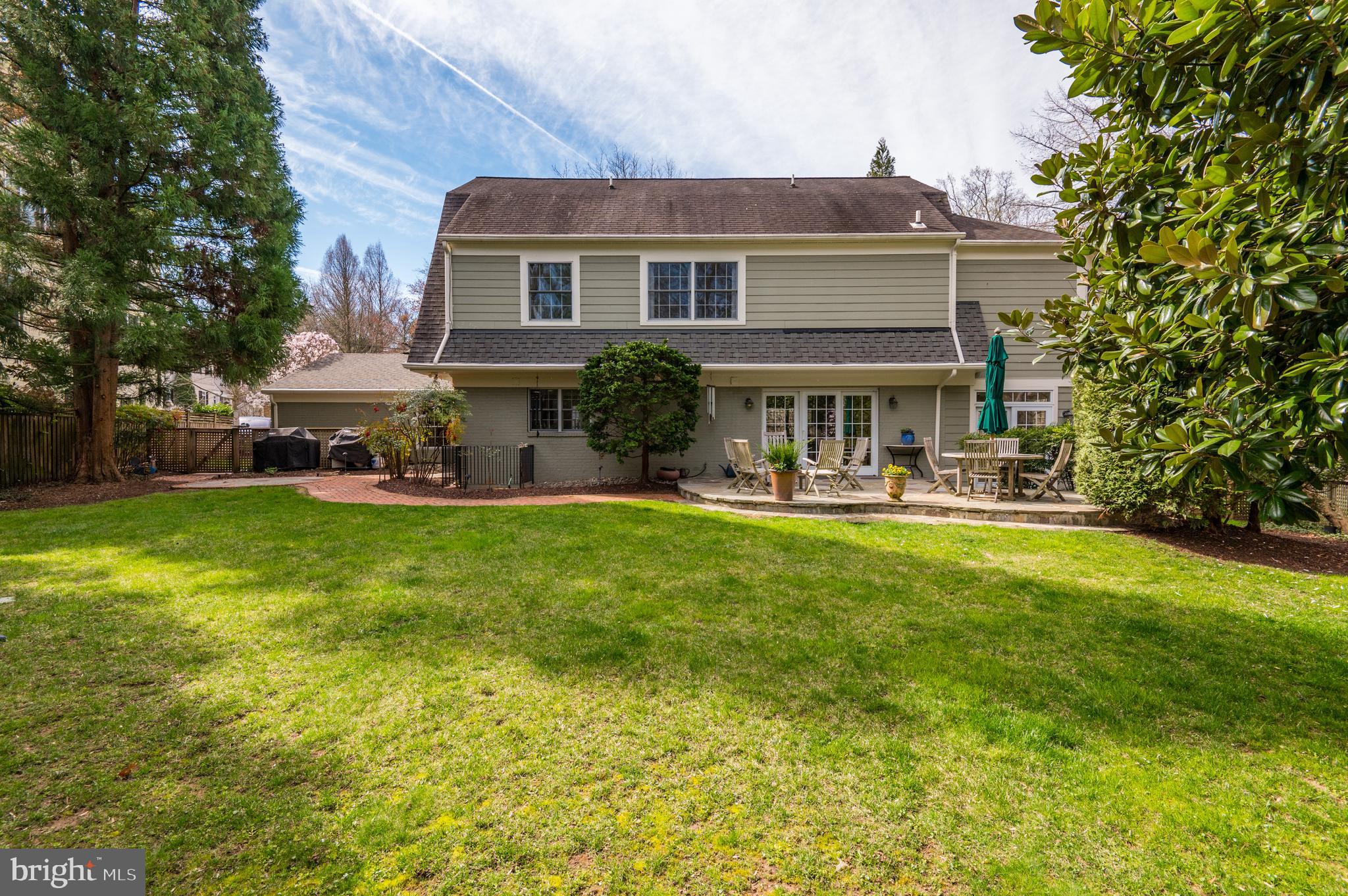 4835 DRUMMOND AVENUE