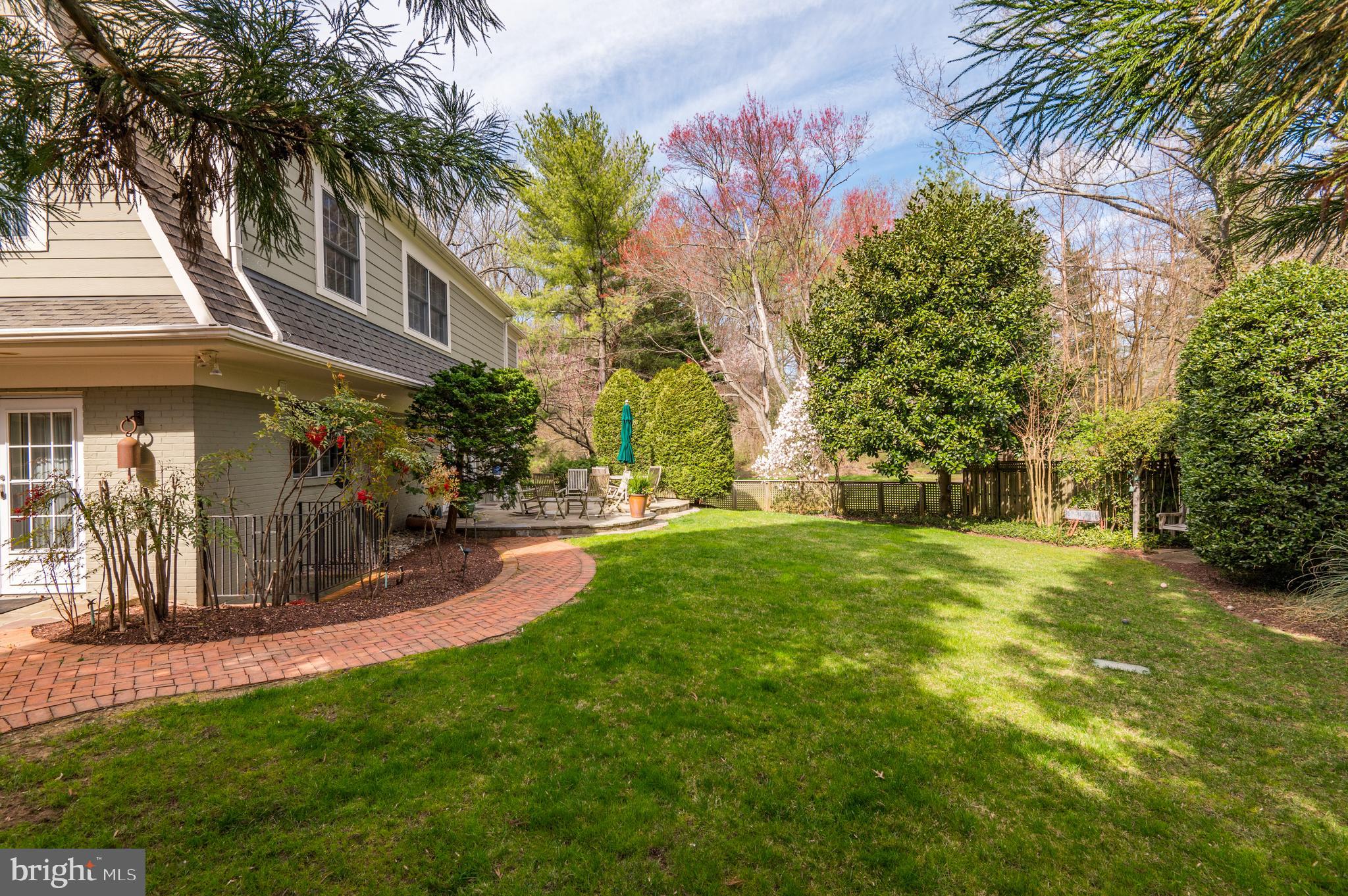 4835 DRUMMOND AVENUE