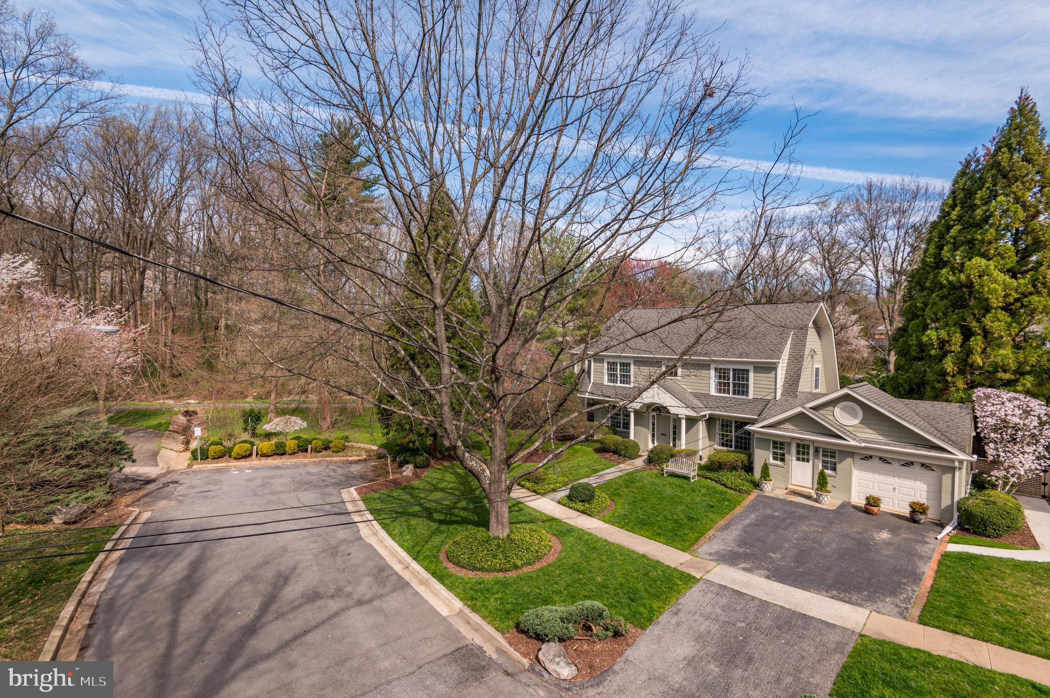 4835 DRUMMOND AVENUE