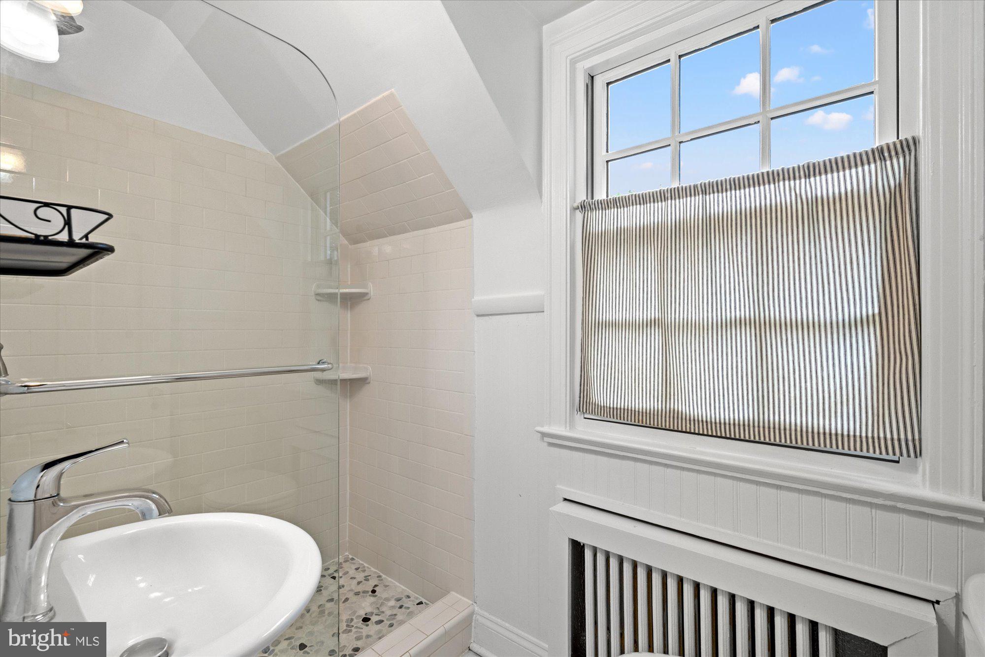 5011 BALTIMORE AVENUE