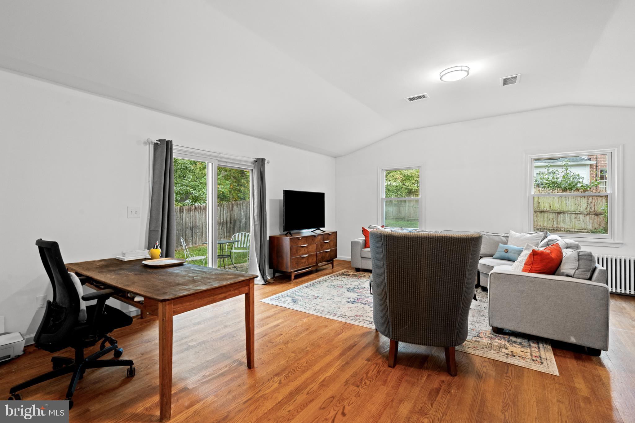 5011 BALTIMORE AVENUE